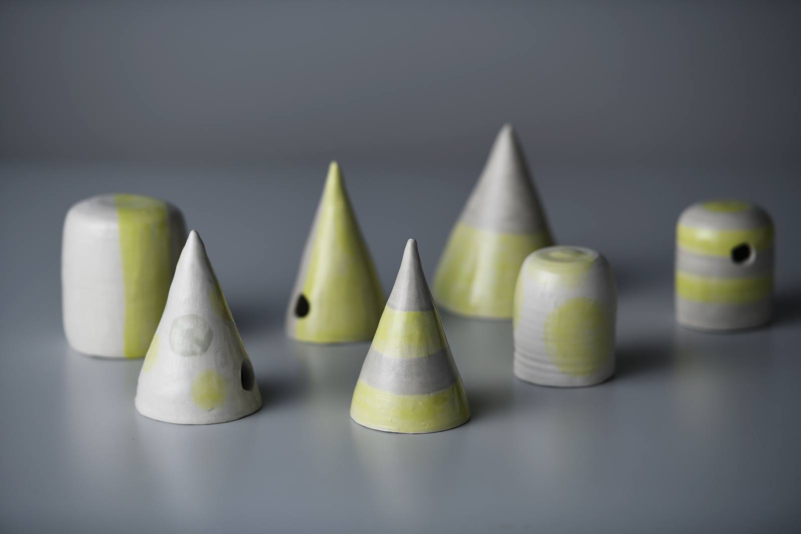 作品 ネオンイエローとグレー yellow and gray の写真